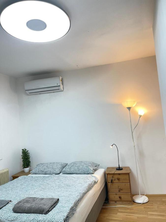 Nice Rooftop Hostel Vienna Exterior photo